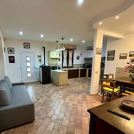 La Rosa Dei Venti 'Scirocco' Villa กาซาเล มาริตติโม ภายนอก รูปภาพ