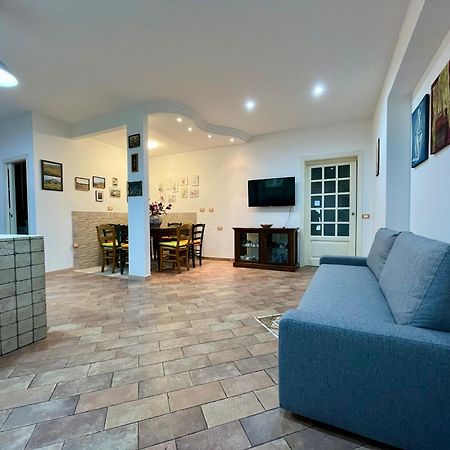 La Rosa Dei Venti 'Scirocco' Villa กาซาเล มาริตติโม ภายนอก รูปภาพ